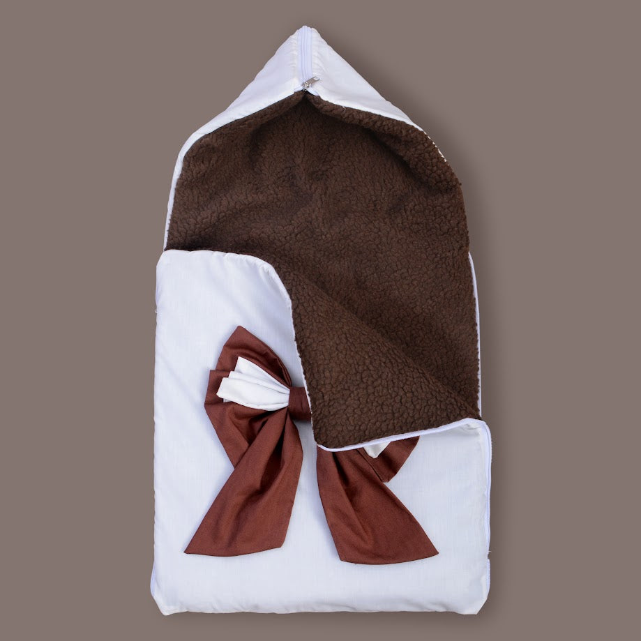 Sherpa Baby Carry Nest-Brown & Off white