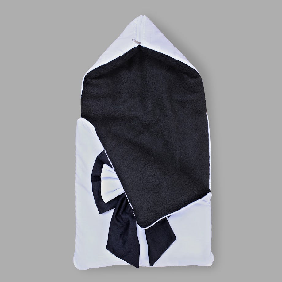 Sherpa Baby Carry Nest-Black & white