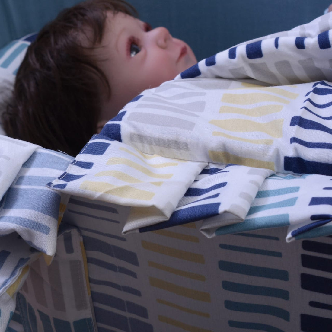 Printed Cotton Baby  Basket with Head Pillow-Lining